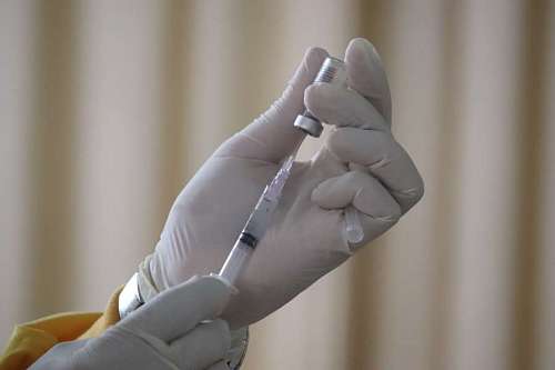 medicina Doctor con jeringa
