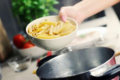 hirviendo Fideos secos