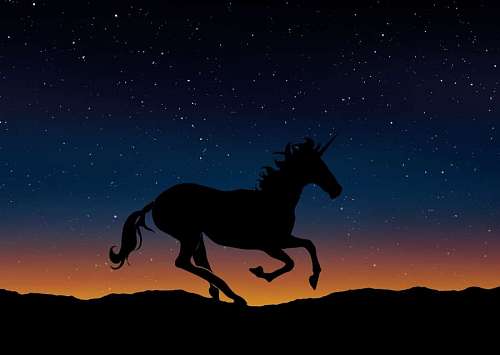 mitologia Unicornio animado bajo las estrellas 