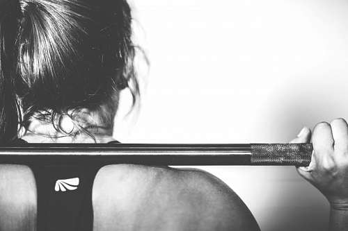 musculoso Mujer haciendo Crossfit