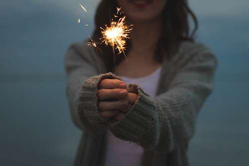 comienzos Mujer esperando el año nuevo 