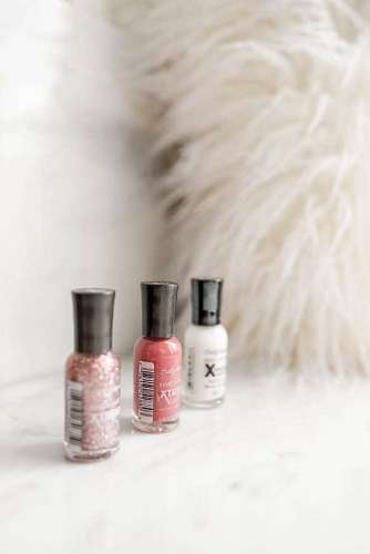 clave Esmaltes de uñas 