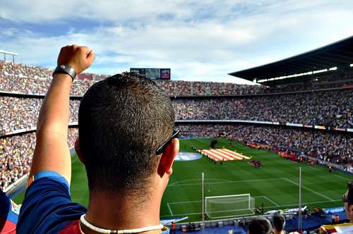 gesto Fanatico en un partido de futbol