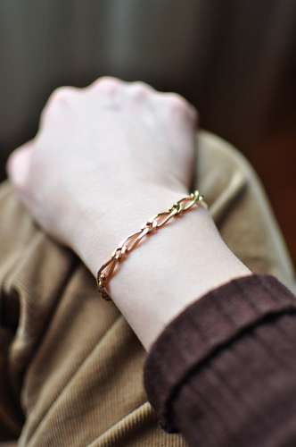 europeo personas mano, vista de frente, una persona, mujer, pulsera