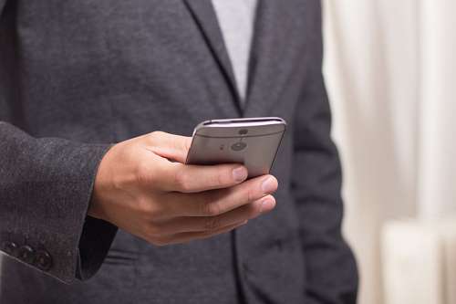 telefono celular Hombre con smartphone