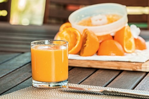 refresco Jugo de naranja exprimido
