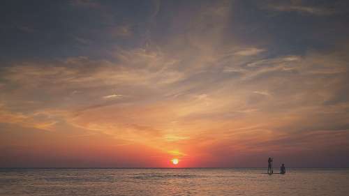Atardecer en el mar