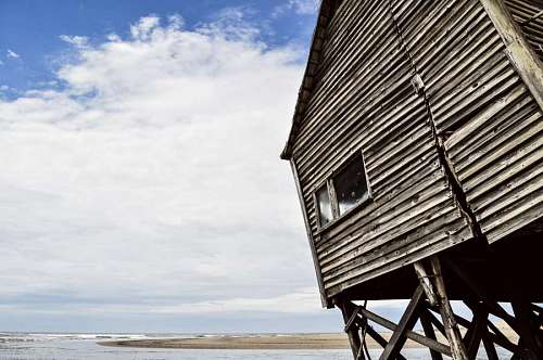 uruguay Casa abandonada en playa de Valizas, Uruguay. 