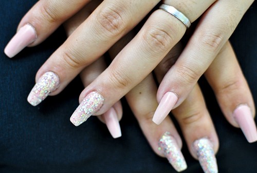 dual Uñas acrilicas con glitter 