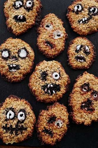 escritorio Galletas con figuras tenebrosas en Halloween