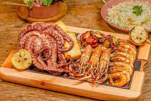 Tabla de mar, con pulpo y langostinos