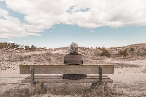 Hombre esperando