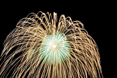 explosion Fuegos Artificiales Feliz año nuevo