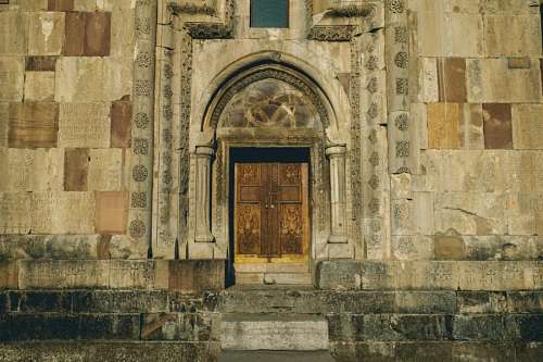 cruzado Frente de iglesia