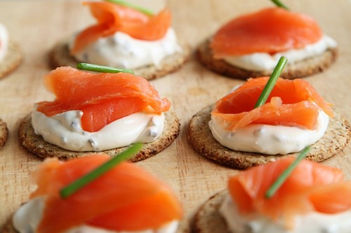 pico de gallo Canapes de salmon ahumado
