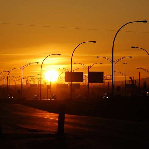 temprano Atardecer en Autopista