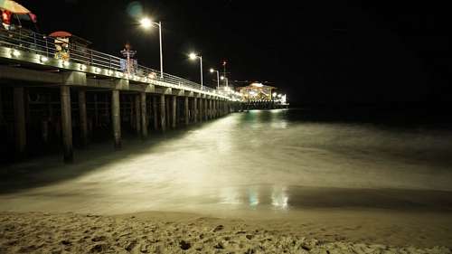 farola Muelle nocturno