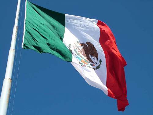 mexico Bandera de Mexico desde abajo