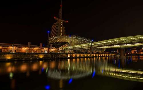 Ciudad de Bremerhaven en Alemania por la noche
