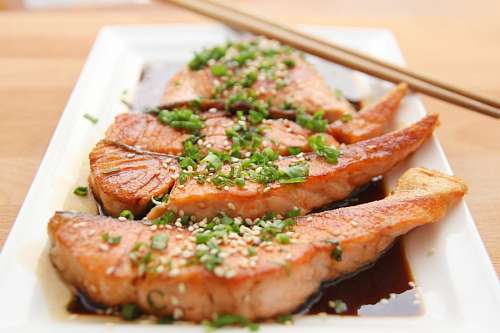Salmon con salsa teriyaki