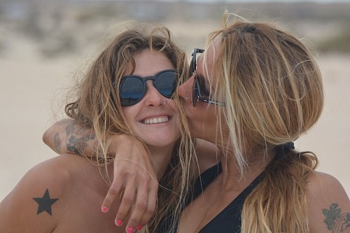 conectividad Amigas demostrando su cariño 