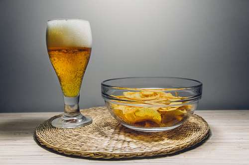 chip Cerveza y papas fritas