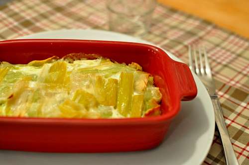 plato, comida, ensalda, vista de frente, tenedor, 