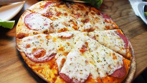 Pizza de salame