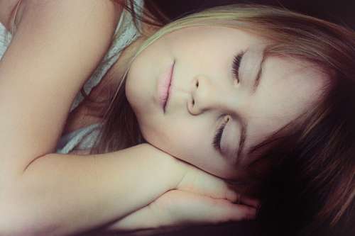 sueno Niña durmiendo