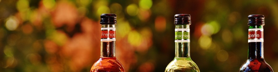 vino, beber, restaurante, weinstube, el alcohol, botellas, vinos, alemania, francia, españa, disfrutar, botella de vino, celebración, disfrutar, tomar. imagen panoramica