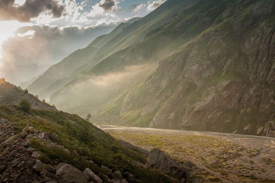 paisaje, valle, amanecer, montaña, naturaleza, colina, ver, escénico, hermoso, viajar, parque, azul, fondo, al aire libre, natural, cielo, mañana, árbol, luz, paisaje, bosque, panorama, puesta de sol, niebla, verano, montañas, verde, ambiente, otoño, temporada, escena, pico, Árboles, nube, niebla, amanecer, brumoso, turismo, brumoso, belleza, tranquilo, otoño, calma, panorámico, calina, nadie, rock, Nubes, sol, idílico
