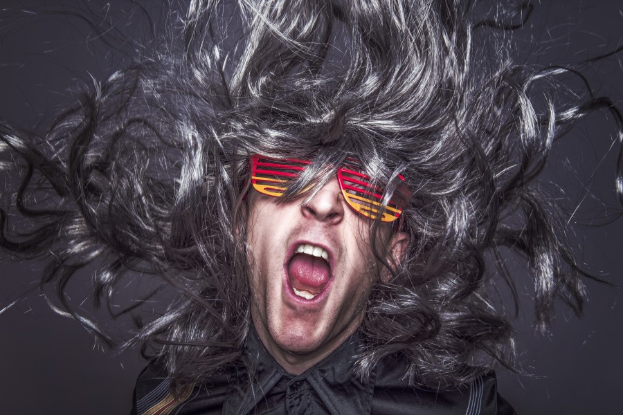 hombre, peluca, rock, rock start, estrella de rock, musica, pelos, gracioso, moda, adulto, musica, boca abierta, grito, gritar, 