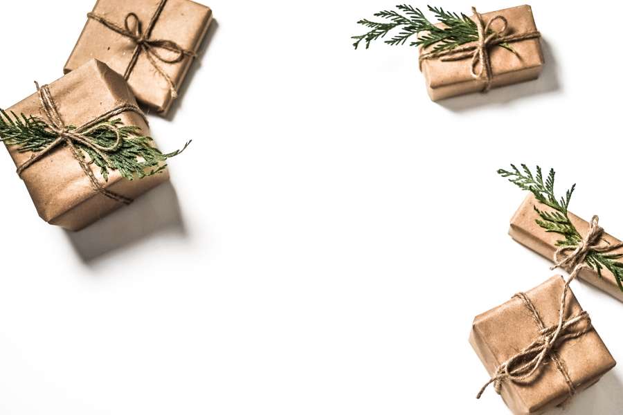 Celebracion, Navidad, diciembre, decoración, tradicion, Navidad, feliz, adornos, adornos navideños, copia espacio, decoracion navideña, Navidad, felicidad, estacional, hermoso, brillo, fondo, regalo, caja, fondo blanco, 