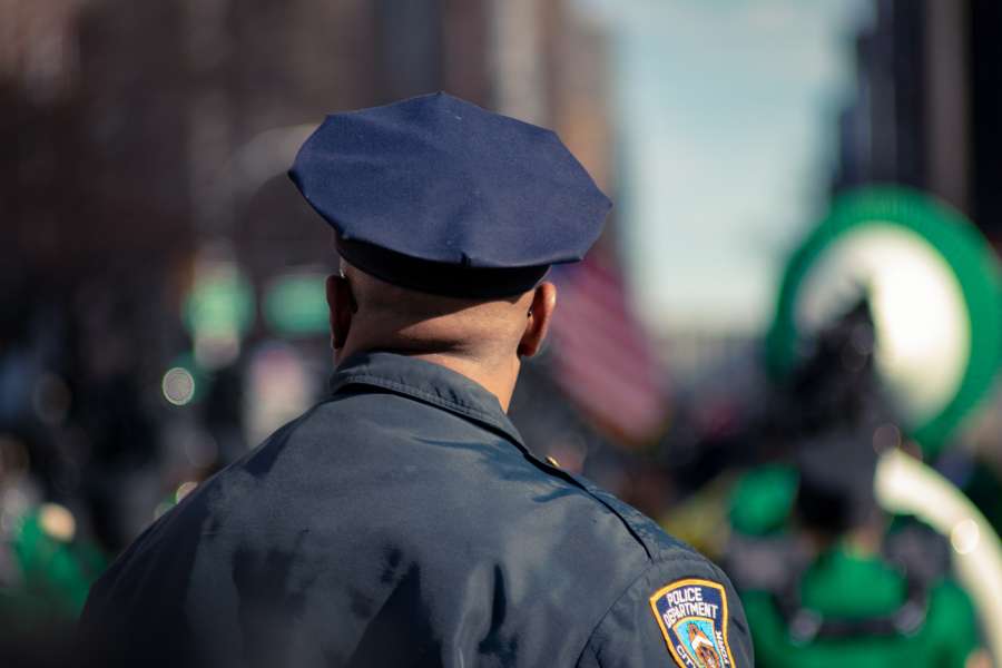 policía, policía, seguridad, ley, uniforme, protección, oficial, demostración, control, seguridad, hombre, guardia, fuerza, espalda, crimen