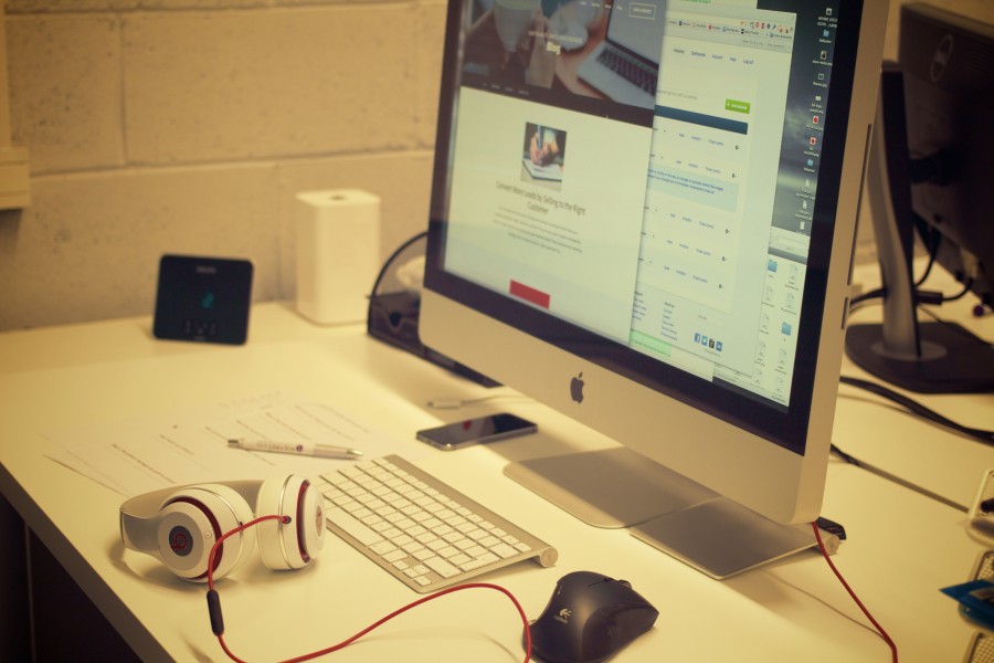 mac, macbook, monitor, computador, ordenador, portatil, anotador, tecnologia, trabajo, escritorio, estudio, fotografia,headphone , computadora,