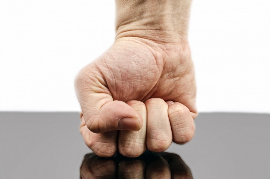 puño, manos, golpe, fuerza, serio, concepto, idea, poder, hombre, 