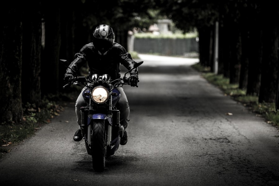 moto, motociclista, negro, casco, velocidad, asfalto, una persona, hombre, 