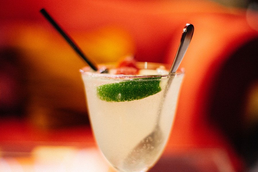 trago, bebida, alcohol, alcoholica, frio, cocktail, limon, barra, bar, copa, vaso, 