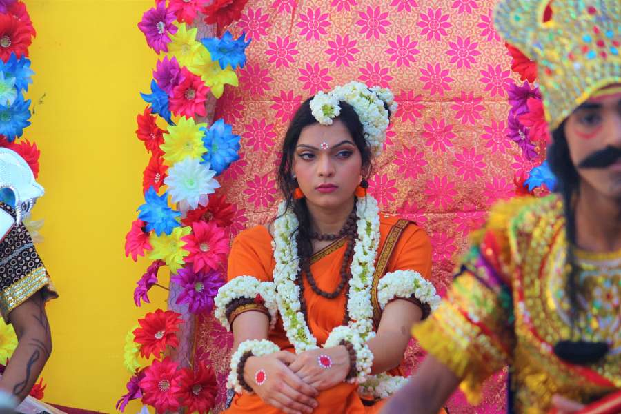 rama, religión, tradicional, celebración, fiesta, ramnavami, ramayana, navami, festival, dios, navratri, señor, santo, hindú, indio, religioso, rendir culto, ilustración, hinduismo, fondo, india, dussehra, ram, feliz, arco, rey, tradicion, cultura, editable, guerrero, cultural, navmi, ramanavami, ramayan, vector, flecha, dharma, mitológico, espiritual, ravana, bandera, ram navami, poderoso, histórico, inmortal, felicidad, invitación, póster, shri, divinidad
