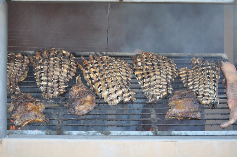 Asado,Asador,Parrilla,Comida Tipica,Tradicion,Campo,Carne,Costillar,Costillas,BrasasCocido,Caliente,Grasa, tomas jofre, como hacer un buen asado