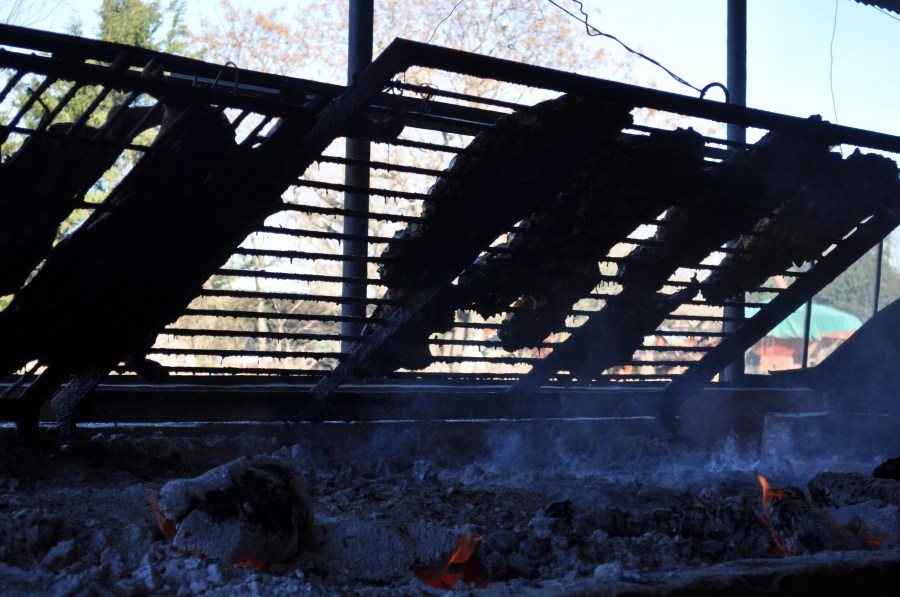 Asado, Asador, Parrilla, Comida Tipica, Tradicion, Campo, Carne, Costillar, Costillas, Brasas, Cocido, Caliente, Grasa, Argentino, Argentina, Carne de Res 