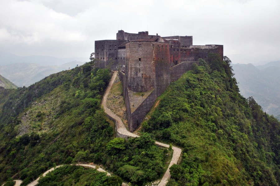 Haiti, ciudadela, municiones, ruinas, gorra, Christopher, palacio, el puerto, la esclavitud, la libertad, la ciudadela, construccion, milot, fortaleza, bala, brumoso, guerra, Christophe, cañón, enrique, francés, au, haitien, rey, montaña, independencia, príncipe, sanssouci, Laferriere, sin, artilleria, Souci, liberacion