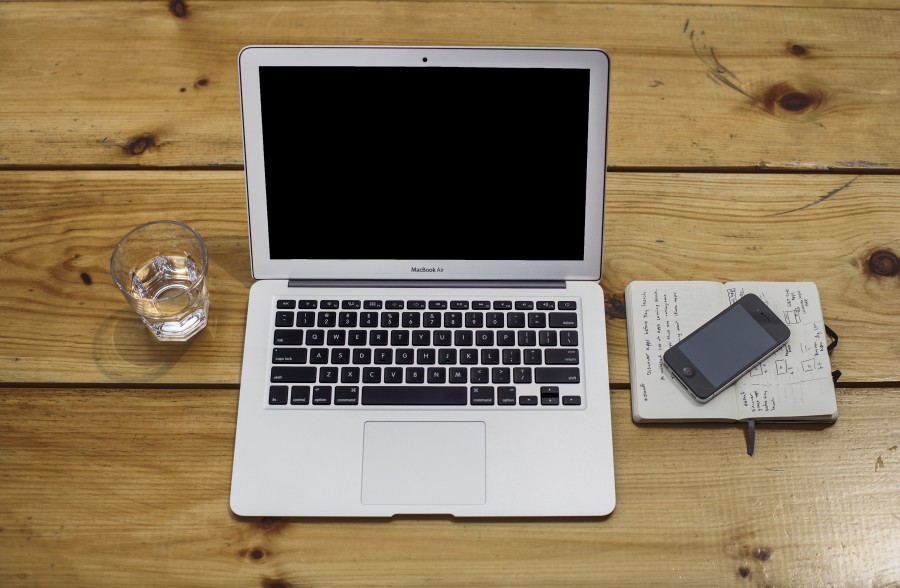 escritorio, madera, laptop, mac, iphone, vaso, agua, computador, tecnologia, 