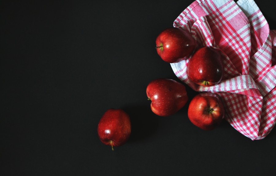 manzana, manzanas, roja, rojo, fondo negro, comidas, frutas, nadie, cinco, 
