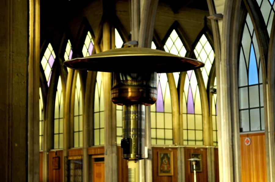 interior, iglesia, religion, catolico, catolica, vitro, vitral, vidrio, color, estufa, calor, dia, nadie, objeto,