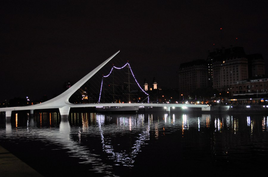 Puente de la Mujer, Buenos Aires, Argentina, noche, Nocturna, Monumento, Puerto Madero, 