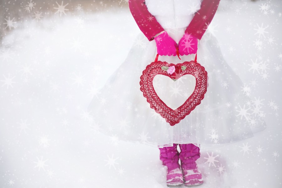 san valentín, corazón, romántico, el amor, niña, tutu , fotos gratis,  imágenes gratis, romántico, amor, imagenes de amor, niña, pequeña, criatura, chica, rosa, nieve 
