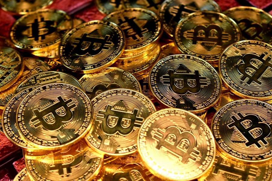 bancario, financiar, financiero, crecimiento, inversión, préstamo, dinero, salvar, éxito, riqueza, banco, negocio, Monedas, dólar, Bitcoin, efectivo, concepto, símbolo, fondo, inversión digital, Monedas de dólares
