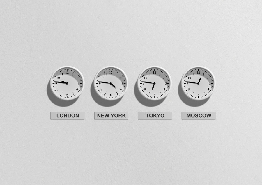 relojes, hora, tiempo, mundo, viajar, londres, nueva york, tokyo, moscow, tokio, cuatro, fondo blanco, horarios, usos horarios, nadie, concepto, 