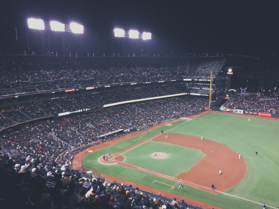 baseball, estadio, gente, multitud, luz, luces, iluminacion, partido, evento, noche, campo de juego, tribuna, fans, 